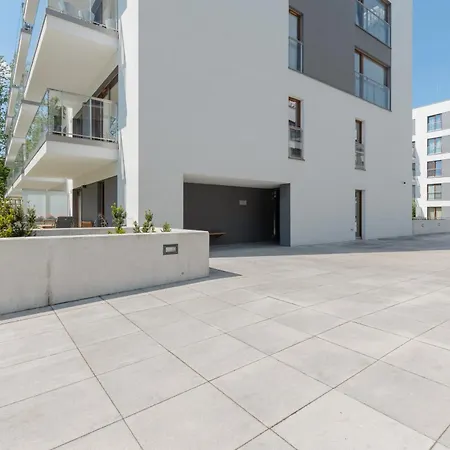 Boutiq Park Elegant With Parking By Renters Apartment Warsaw